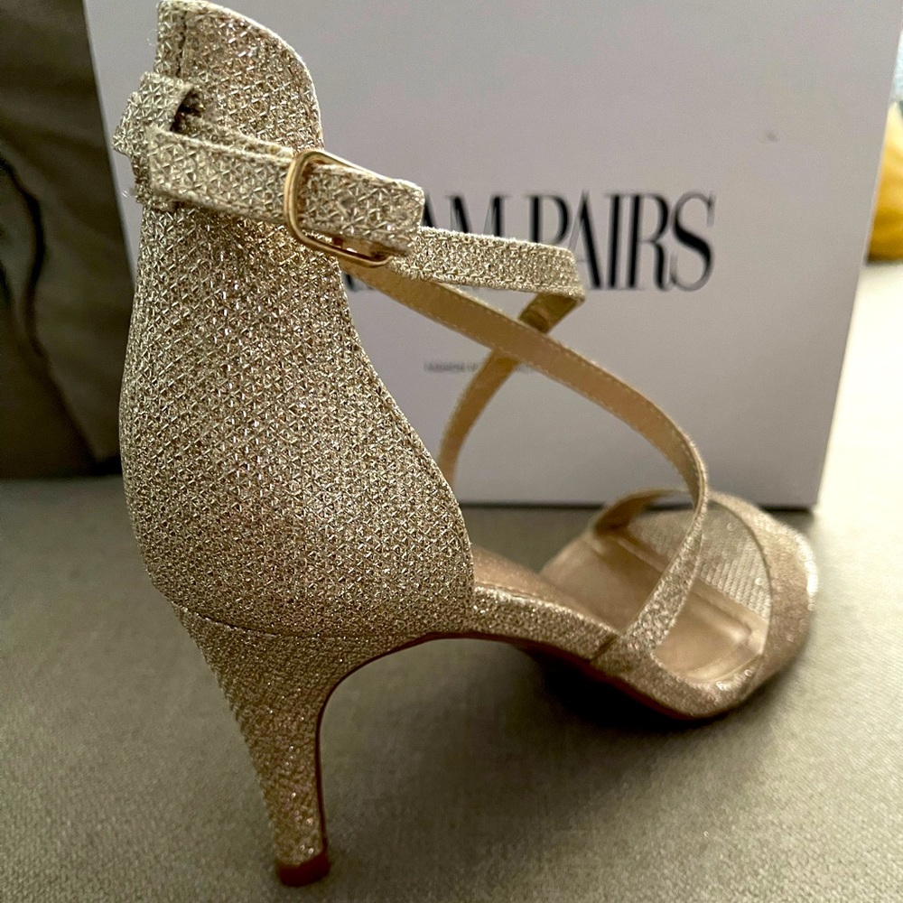 Brand New Dream Pairs Gold Glitter Strappy Stilettos Size 7